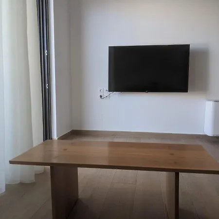 2br Next To Lagoon Lägenhet