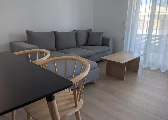 2br Next To Lagoon * Lefkáda